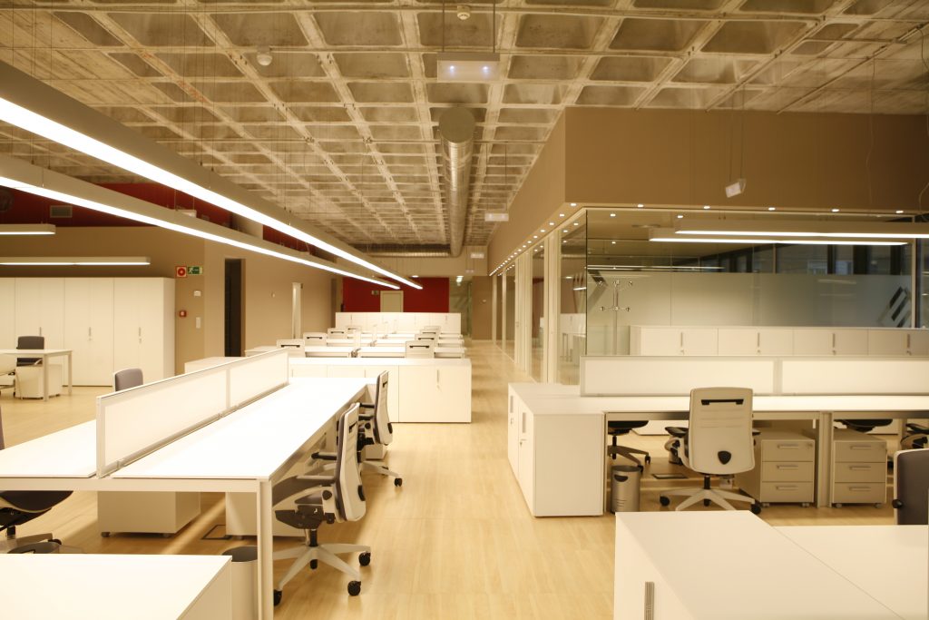 diseño de oficinas en Bilbao constructora Exbasa