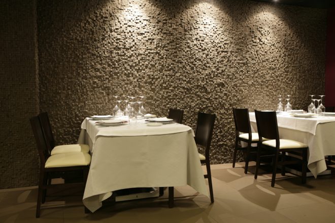 Decoración del bar restaurante "Arrago Meatza" en Ortuella