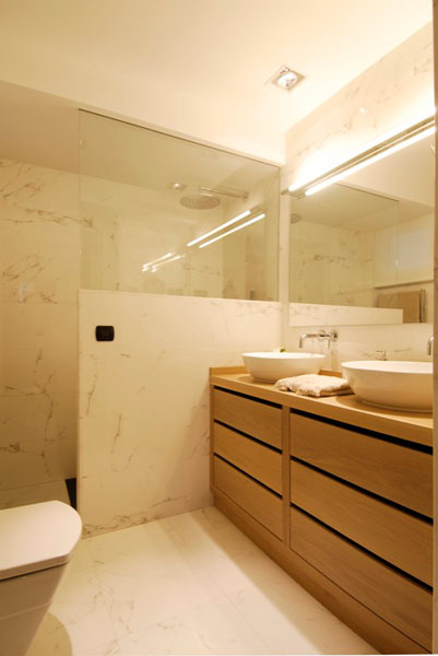 Diseño cuarto de baño con ducha en Araba por SuBe Susaeta Interiorismo Sube Contract