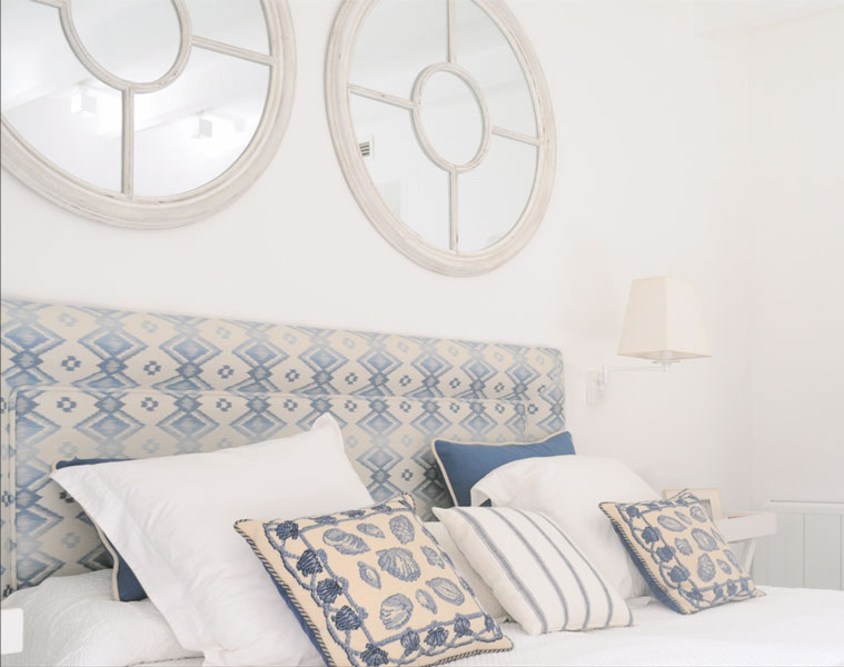 Interior decoración dormitorio por Sube Susaeta Interiorismo, en vivienda de verano Marbella